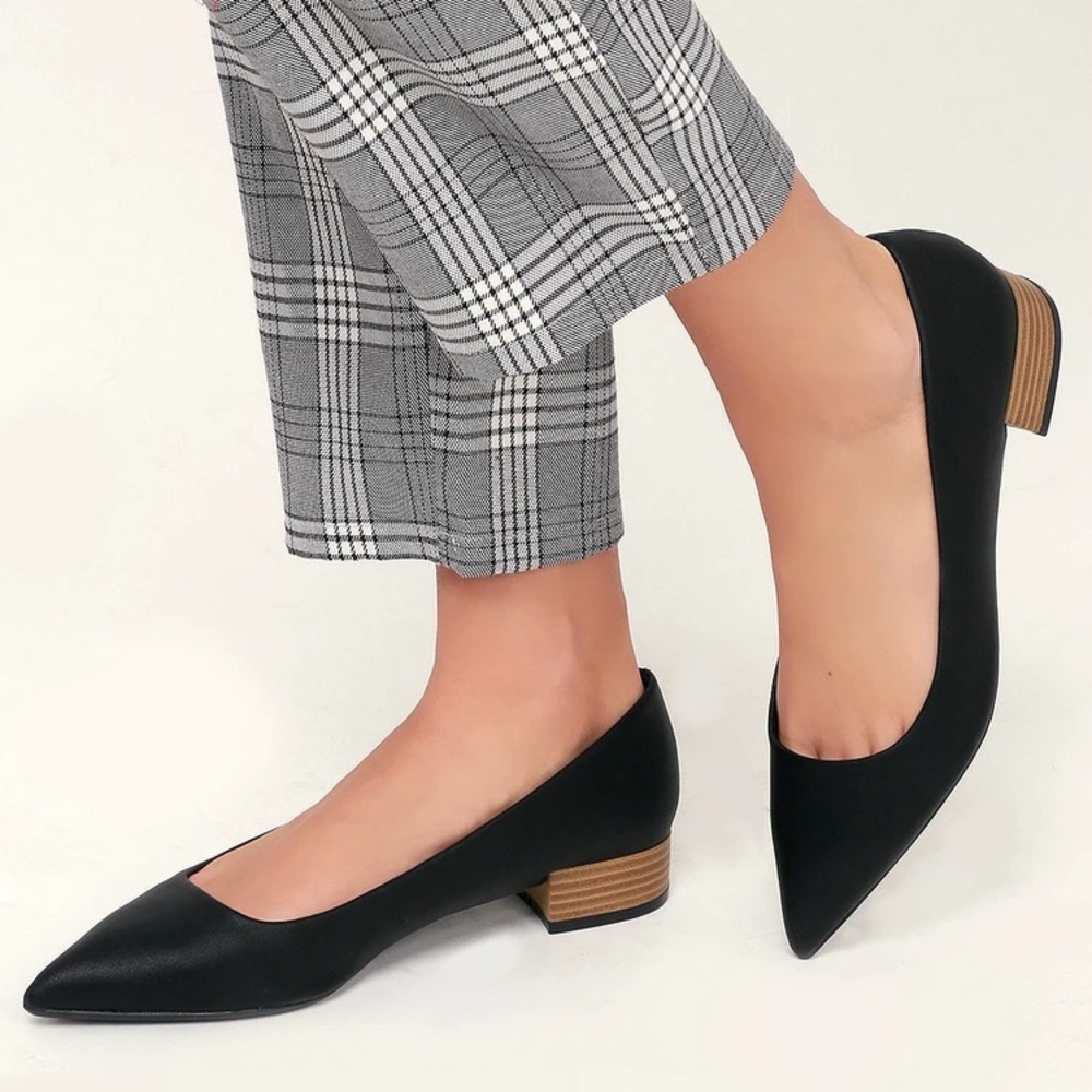 New Lulus Alessia Black Low Heels